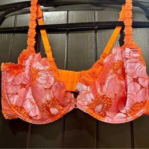 Savage x Fenty Vibrant Lacy Bra 36DD